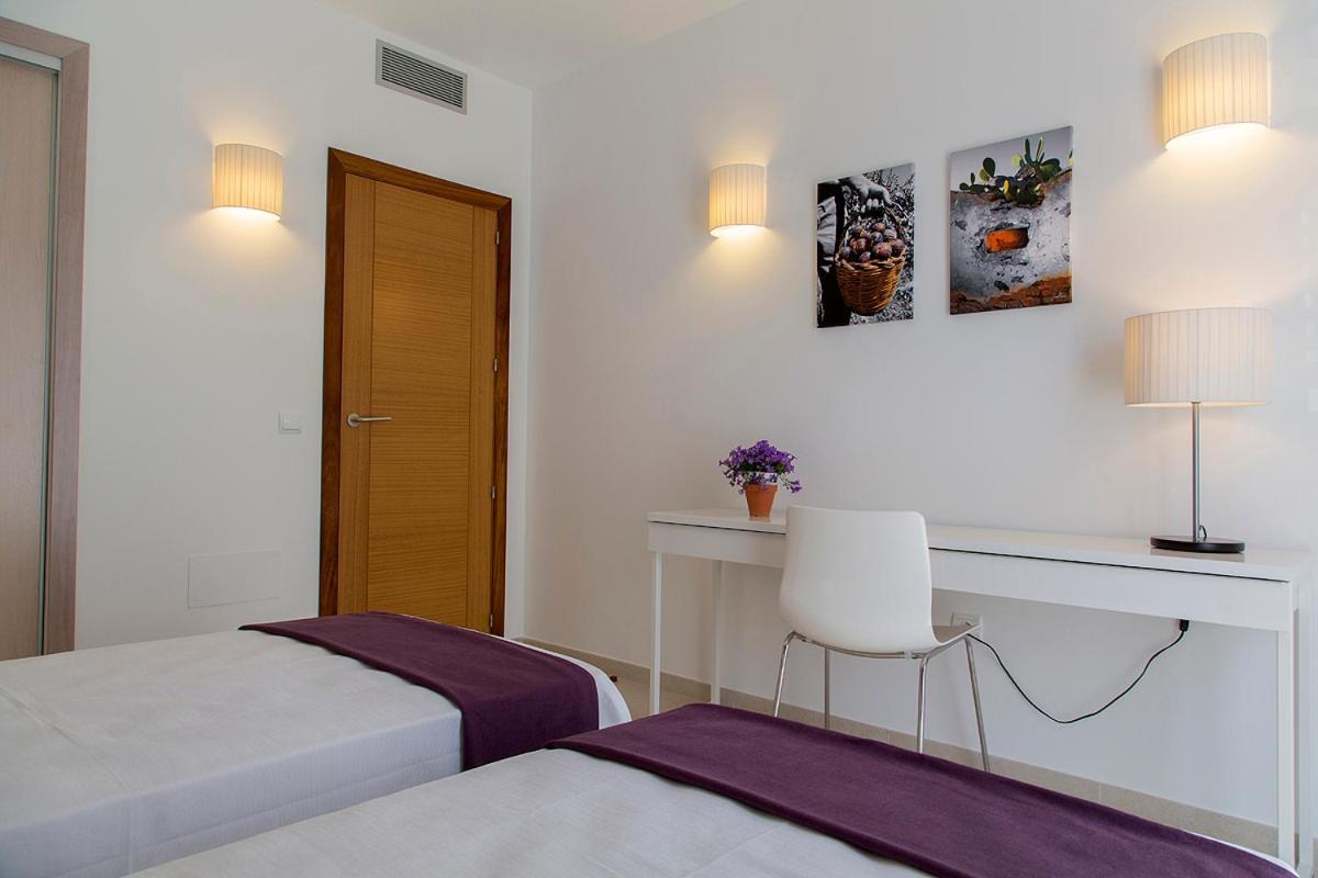 Apartamentos Proa - Emar Hotels Only Adults Es Pujols Eksteriør bilde