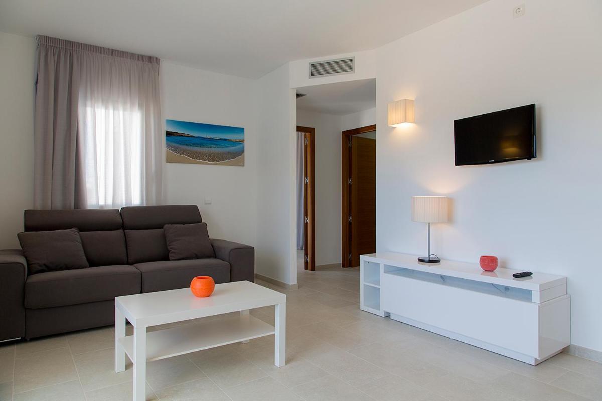 Apartamentos Proa - Emar Hotels Only Adults Es Pujols Eksteriør bilde