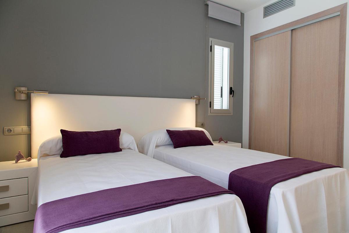 Apartamentos Proa - Emar Hotels Only Adults Es Pujols Eksteriør bilde