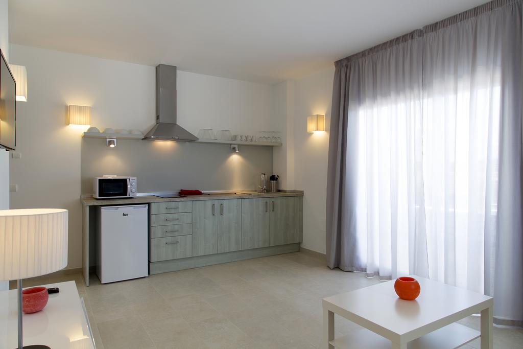 Apartamentos Proa - Emar Hotels Only Adults Es Pujols Rom bilde