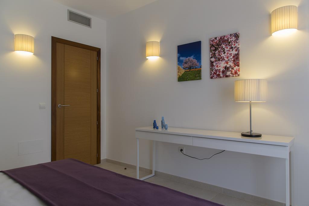Apartamentos Proa - Emar Hotels Only Adults Es Pujols Eksteriør bilde
