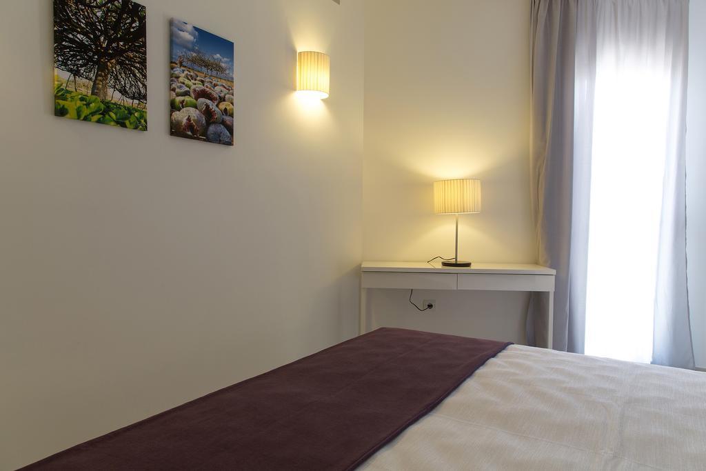 Apartamentos Proa - Emar Hotels Only Adults Es Pujols Eksteriør bilde